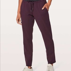 Lululemon Black Cherry On the Fly Pant 28”